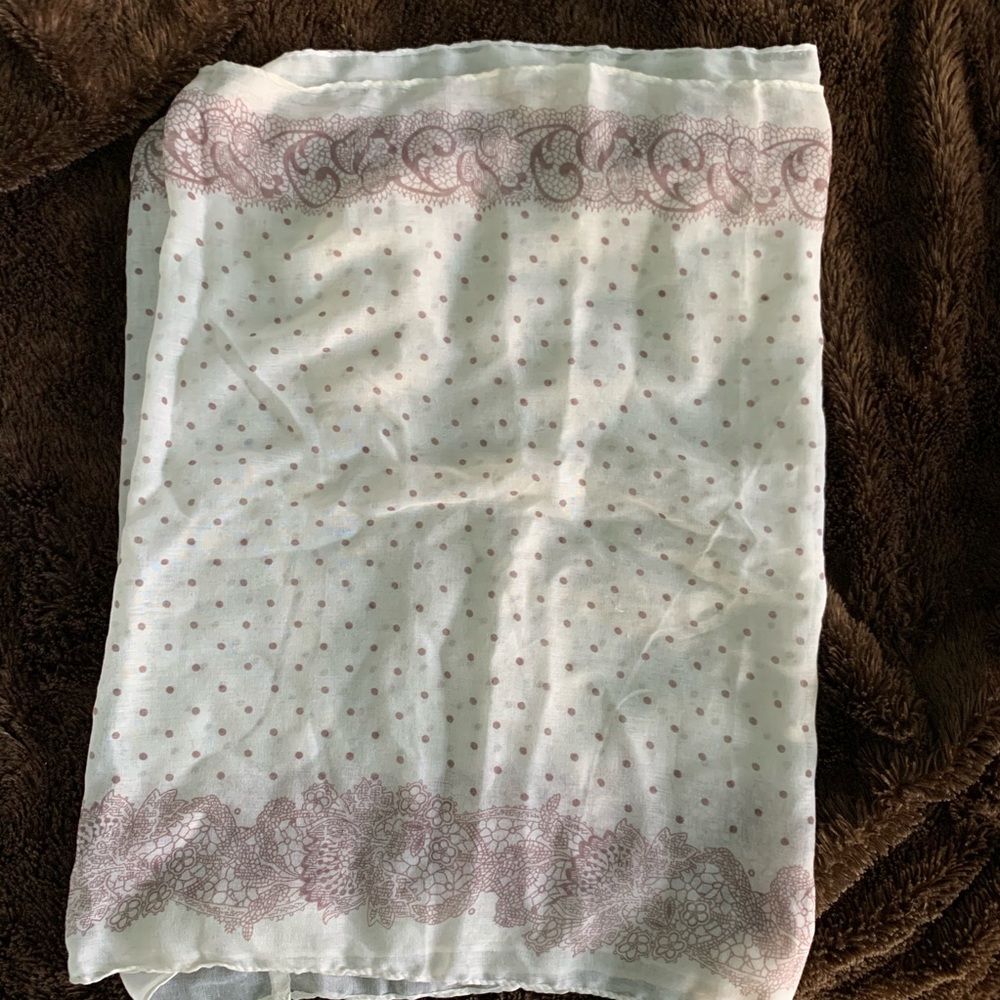 Polka dot and lace pattern scarf